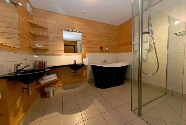 Westwood Lodge