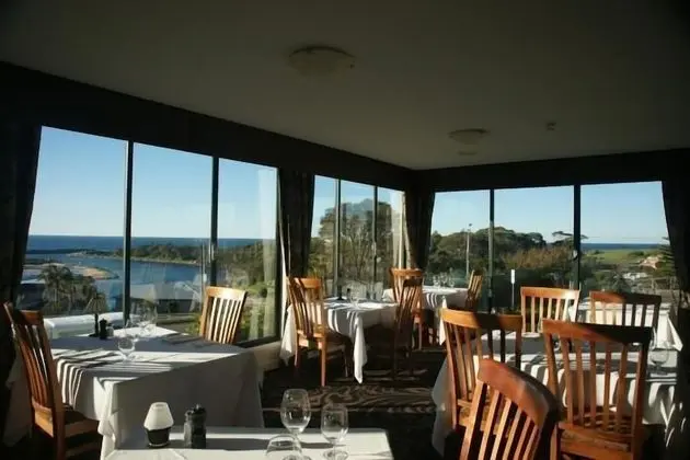 Whale Motor Inn and Restaurant - Yerinde Yemek