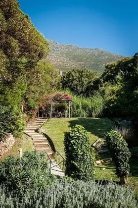 Whale View Manor Guesthouse - Dış Mekan