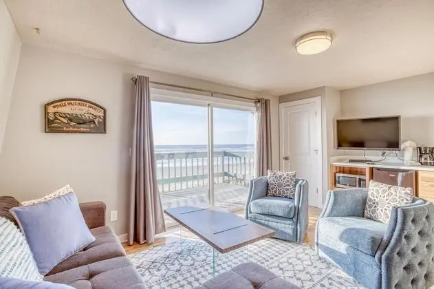 Whale Watcher Condo #2 - Oda