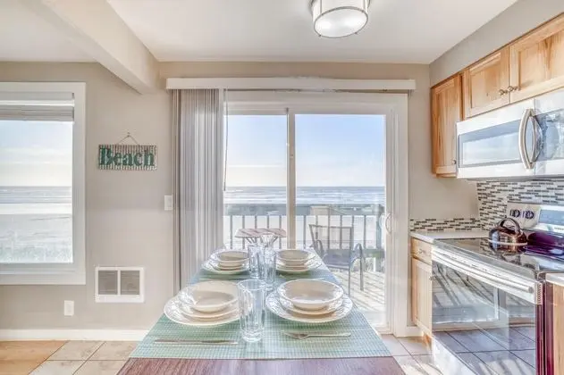 Whale Watcher Condo #3 - Mutfak