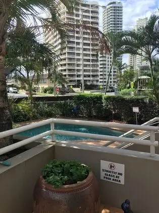 Wharf Boutique Apartments - Havuz