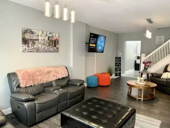 The Wheel of Fortune Duplex-8BR Parking - İç Mekan