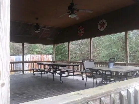 Whispering Creek Lodging & RV Resort - 1