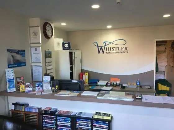 THE WHISTLER APARTMENTS - Lobi