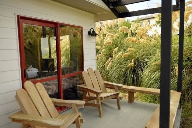 Whistling Frog Cafe & Accommodation - 1