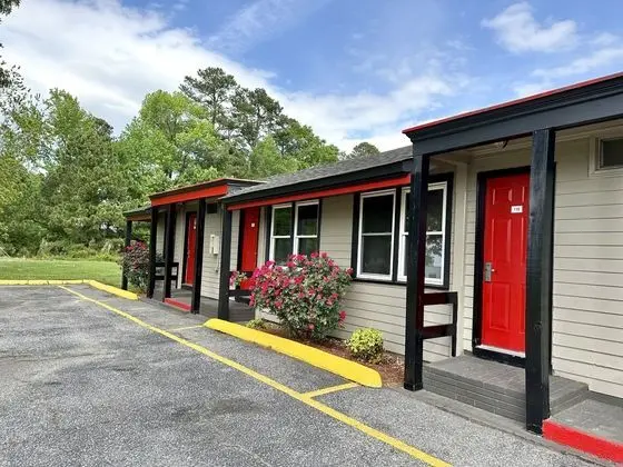 Whistling Pines - Daily & Extended Stay, Elizabeth City - Dış Mekan