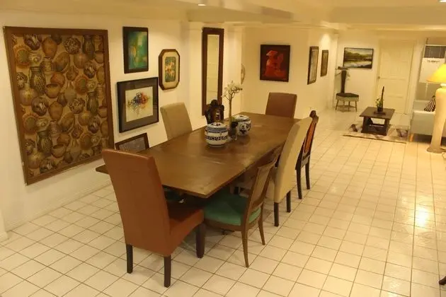 The White B&B Bacolod - Yerinde Yemek