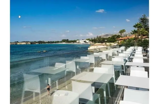 White Bay Resort
