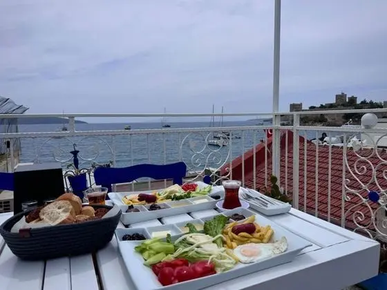 White and Blue Bodrum Hotel - Yeme / İçme