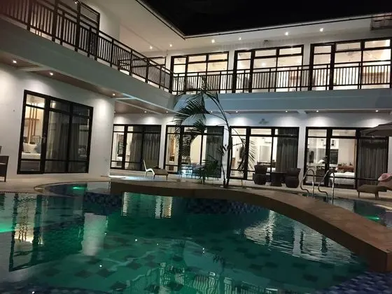 White Breeze Palawan Boutique Hotel - Havuz