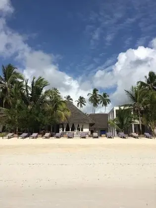 White Dream Lodge & Restaurant