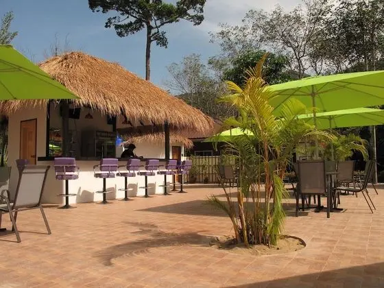 The White Elephant Resort - Yerinde Yemek