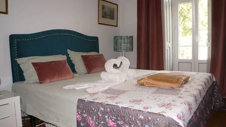 White and Grey Lisbon - Hostel