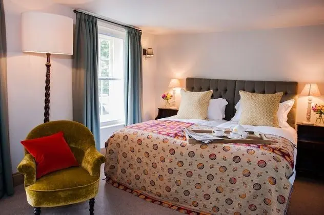 The White Hart, Overton