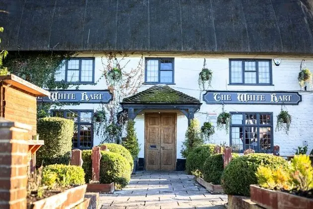 The White Hart - Öne Çıkan Resim