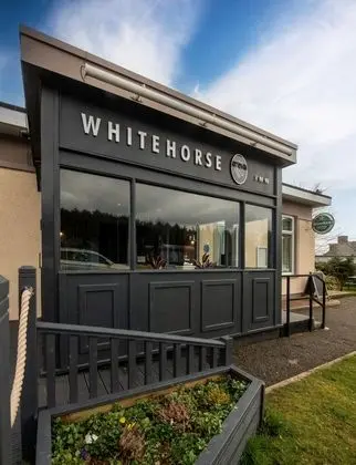 White Horse Inn - Öne Çıkan Resim