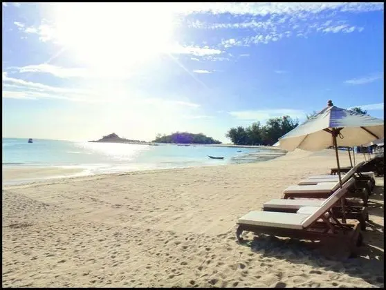 White House Beach Resort - Plaj