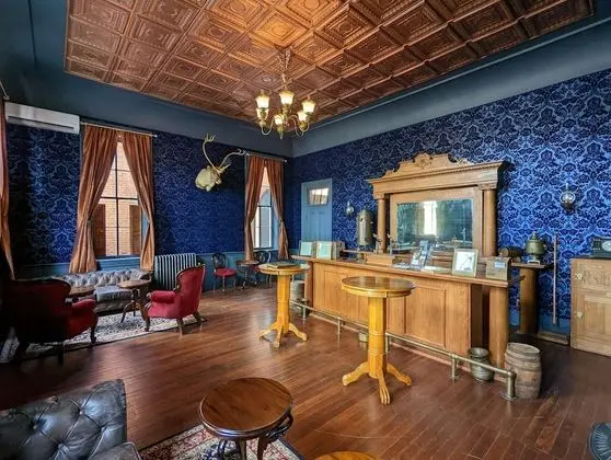 White House Hotel - Lobi