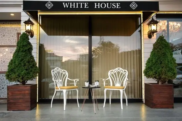 White House Hotel - Dış Mekan