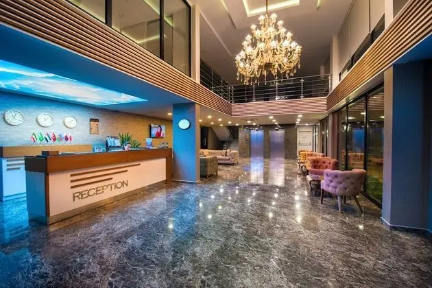 White House Hotel - Lobi