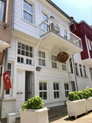 White Island Boutique Hotel - Genel