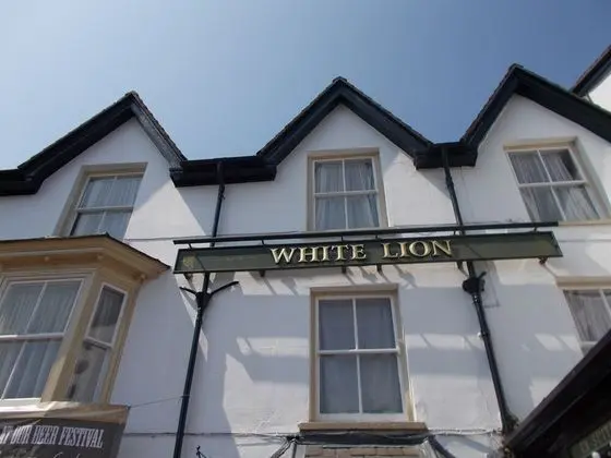 The White Lion Hotel - Dış Mekan