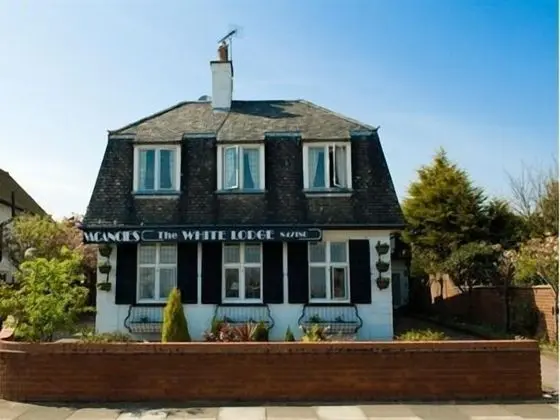 The White Lodge - Dış Mekan