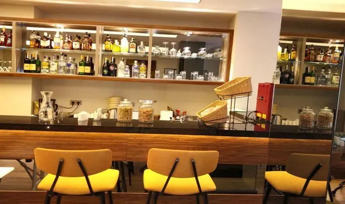 Hotel White Orient - Bar