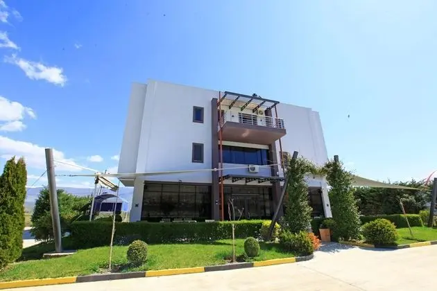 White Palace Hotel - 1