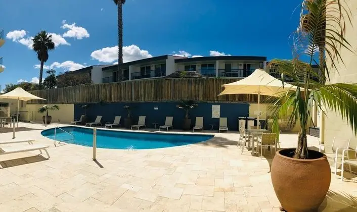 The White Pearl Penthouse - Havuz
