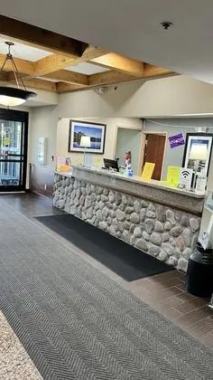 White Pine Lodge