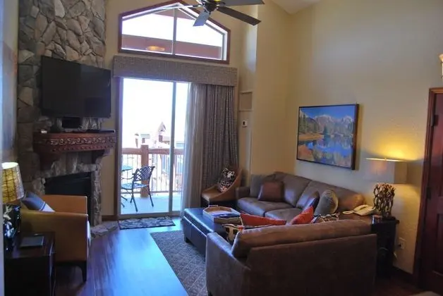 White Pines 1-BD at Westgate - Solace