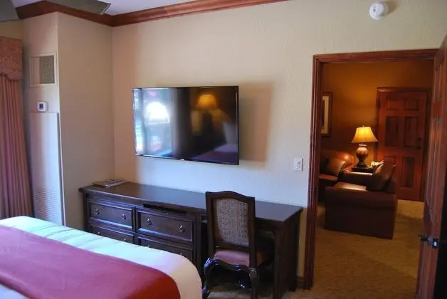 White Pines 1-BD at Westgate - Tombstone - Oda