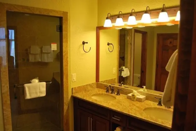 White Pines 1-BD at Westgate - Whitewater - Banyo Tipleri