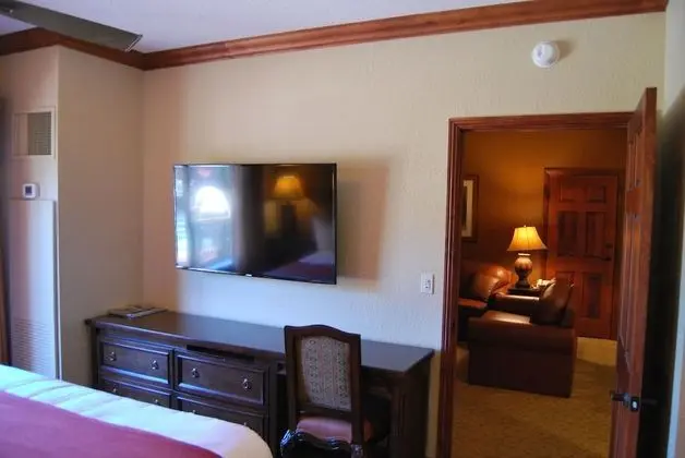 White Pines 2-BD at Westgate - Liberty - Oda