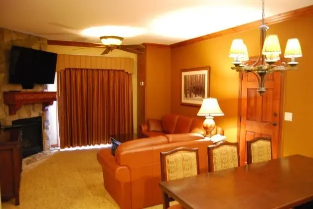 White Pines 2-BD at Westgate - Liberty - Oda Düzeni