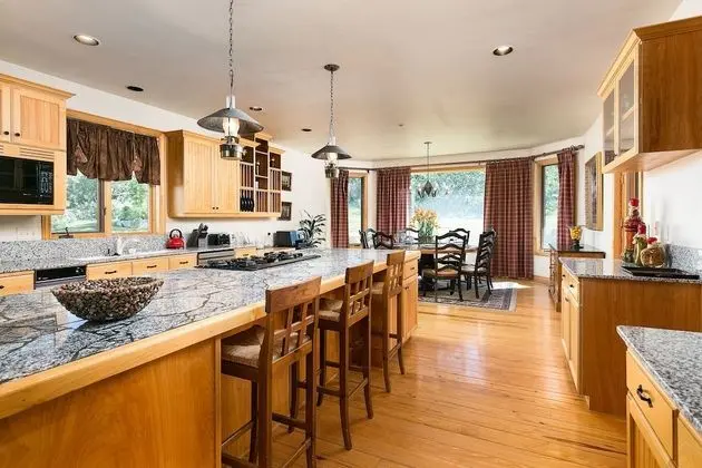 White Pines 5-Bedroom 5-Bath Luxury Home in Solamere Lower Deer Valley - Mutfak