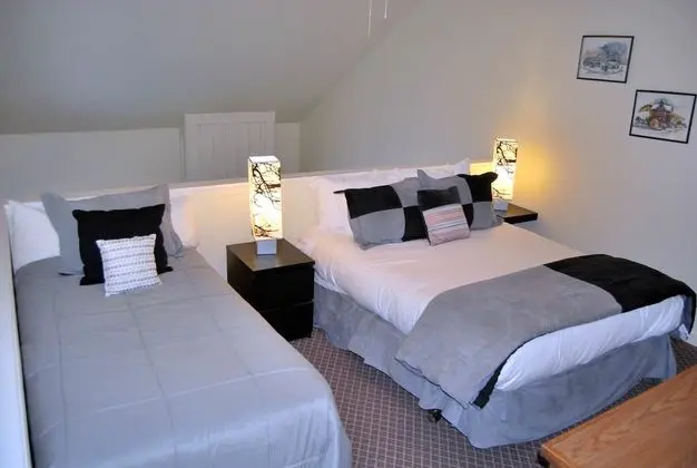 White Pines Three Kings Townhome 1-Bedroom Loft - -Walk to Lifts - Oda
