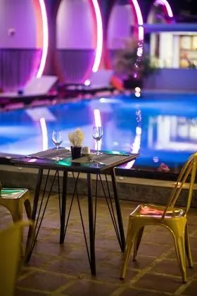 White Rabbit Hostel - Adults Only - Yerinde Yemek