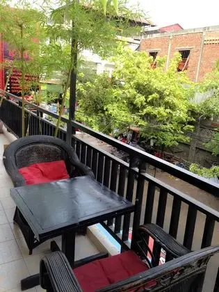 White River II Hostel