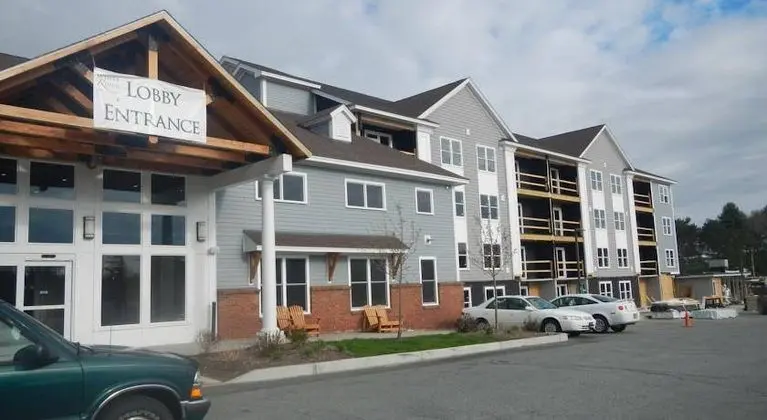 White River Inn & Suites