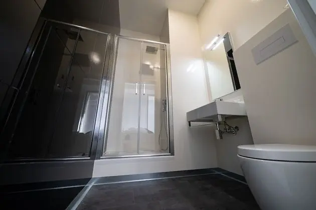 White Rooms - Banyo Tipleri