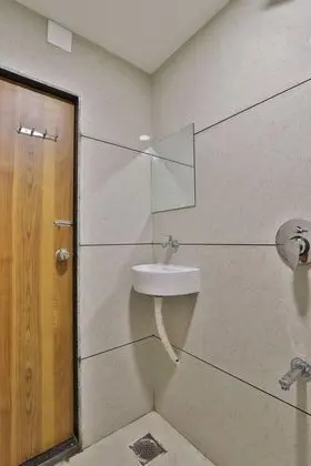 Hotel White Rose Rose & Dormitory Surat - Banyo Tipleri