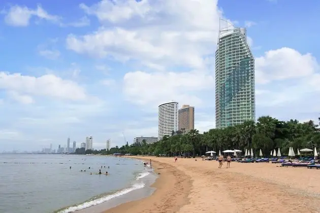 White Sand Beach Residences Pattaya - Plaj