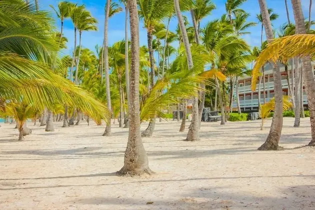 White Sands Beach
