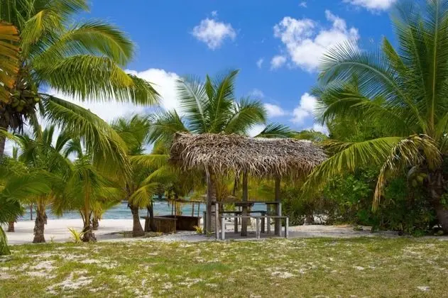 White Sands Beach Resort Tonga - Lobi