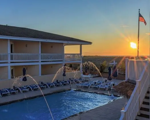 The White Sands Oceanfront Resort & Spa - Havuz