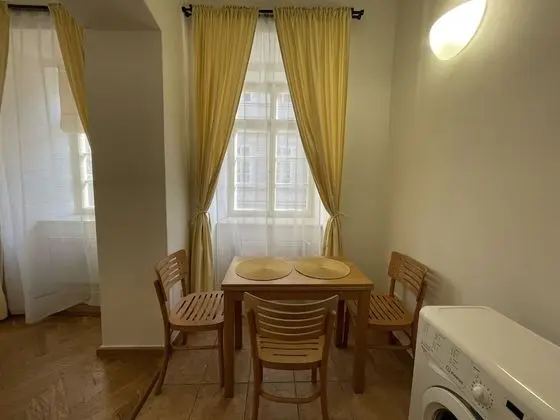 White Swan Boutique Apartments - Oda Düzeni
