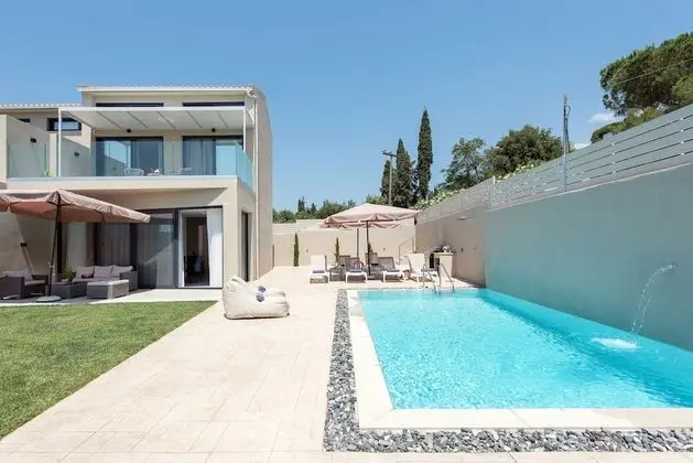 White Swan Villa by White Dream Villas